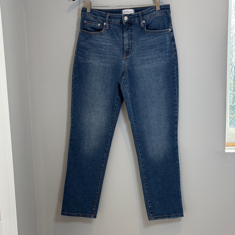 Women's Crown & Ivy High Rise
Vintage Straight Size 8 - Picture 2 of 10